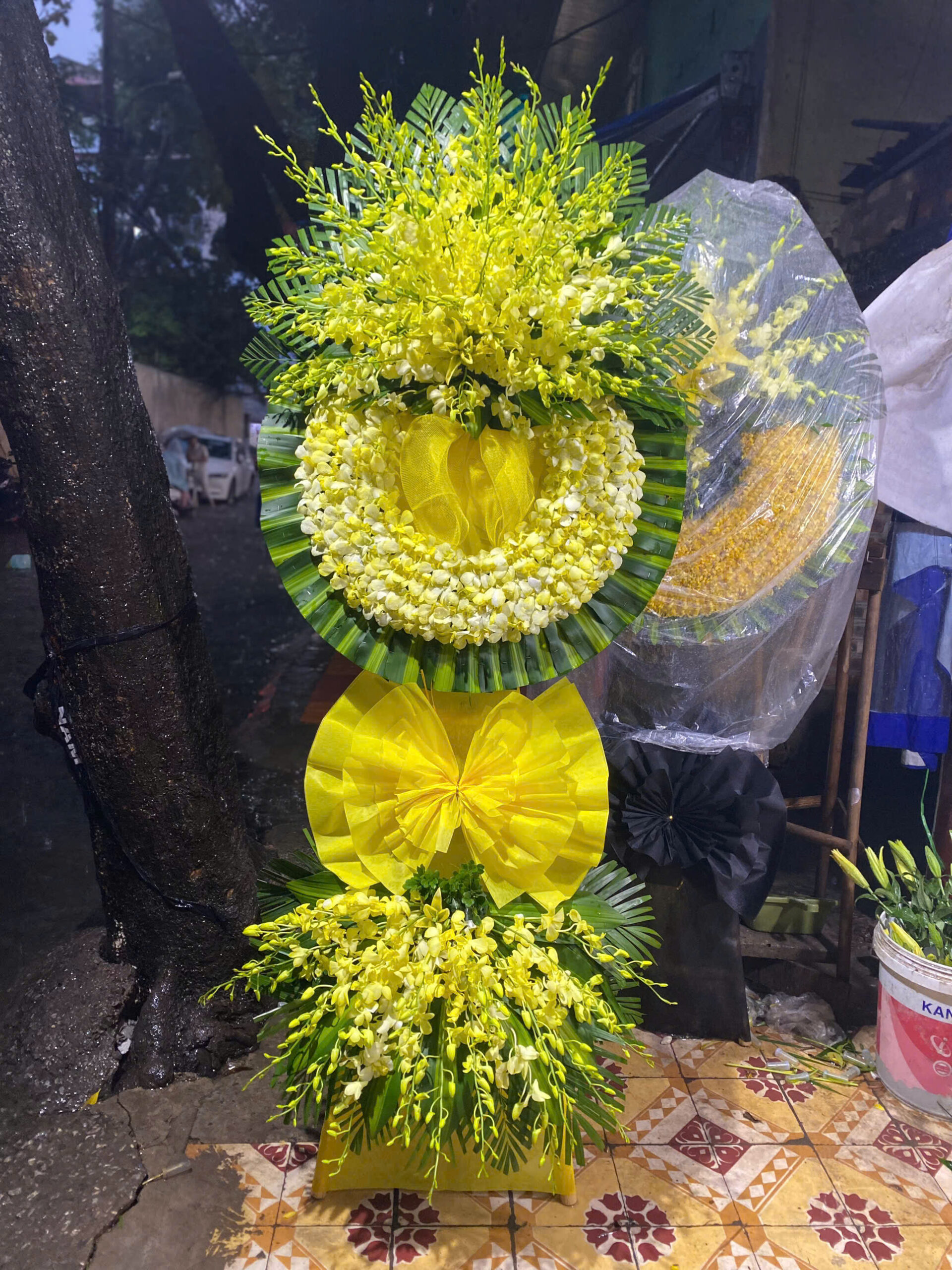 Lẵng hoa 04