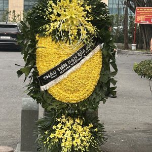 Vòng hoa đầu lan vàng