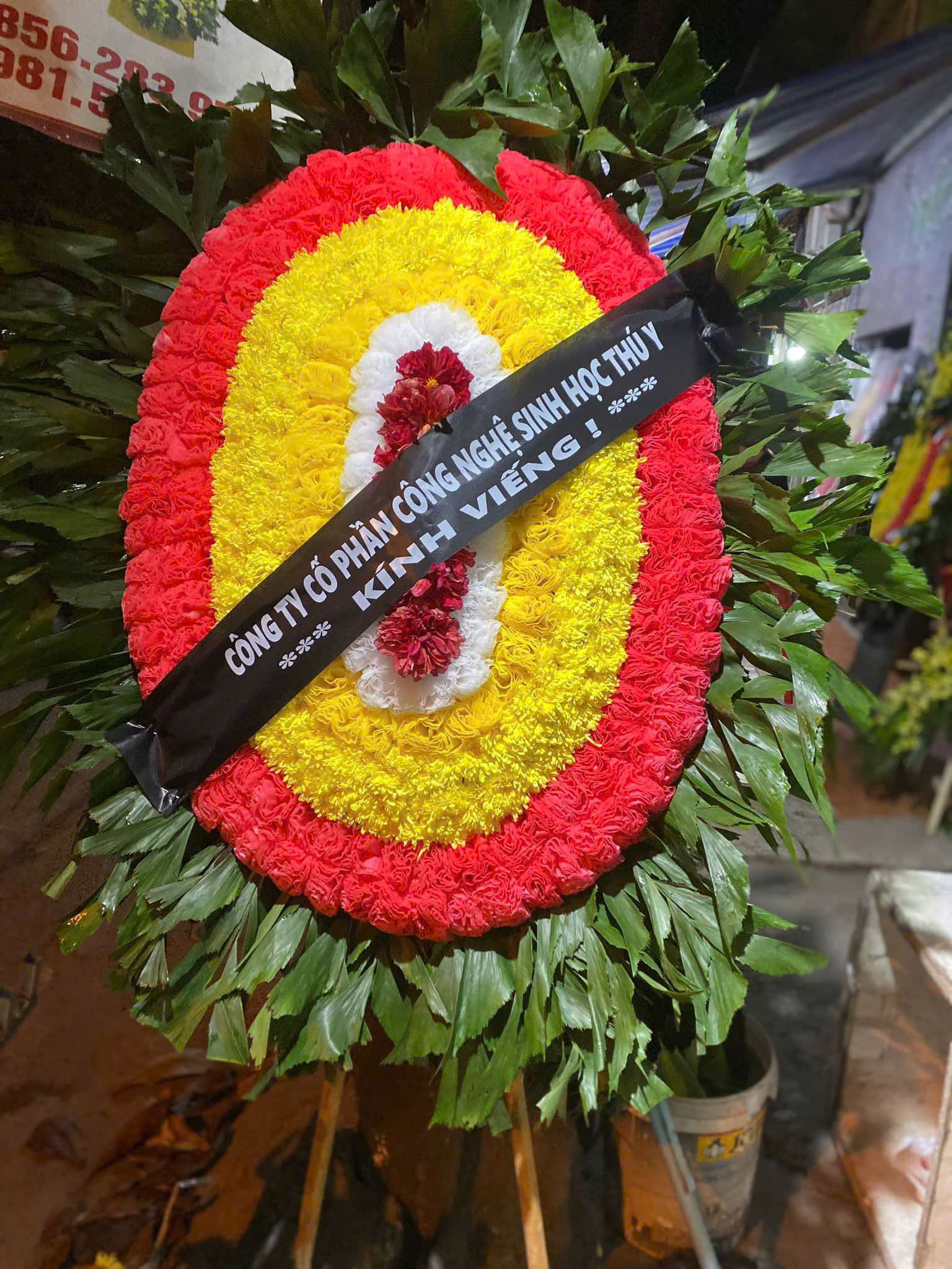 Vòng hoa đại 02